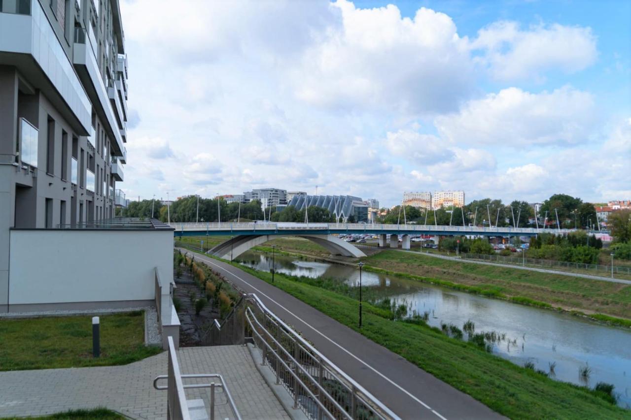 Capital Towers - Apartament Pop-Art Z Widokiem Na Rzeke Rzeszów Esterno foto
